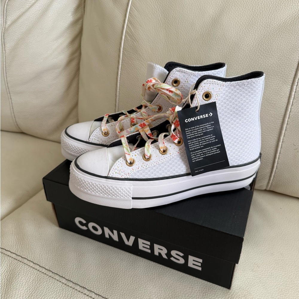 Converse Women's White Floral High-Tops size 6.5 - Picture 5 of 5